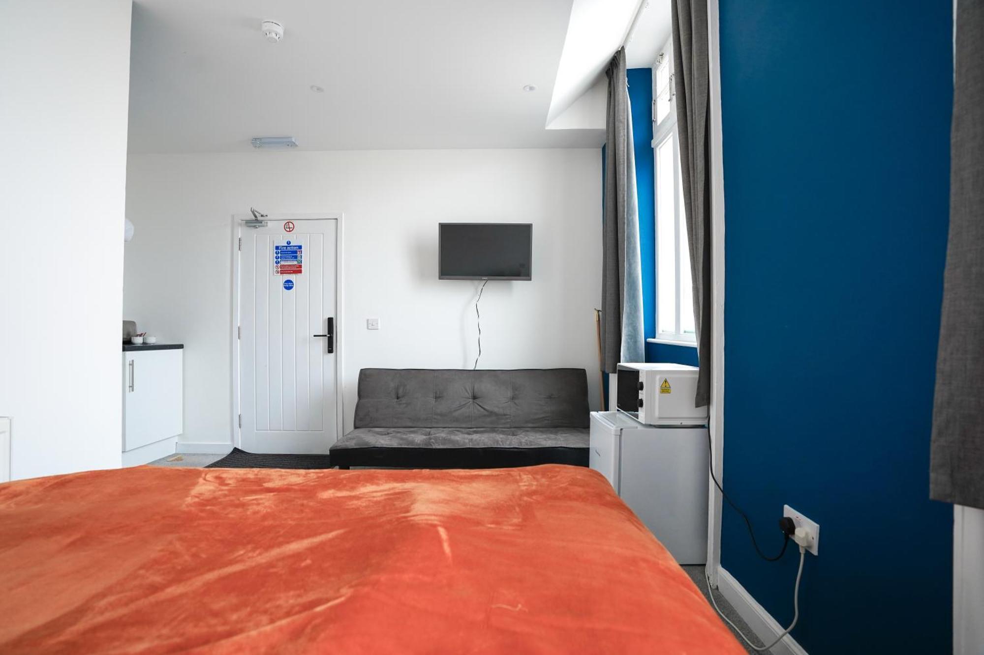 Homesly Guest Rooms, Comfortable En-Suite Guest Rooms With Free Parking And Self Check-In Бервик-апон-Твид Экстерьер фото