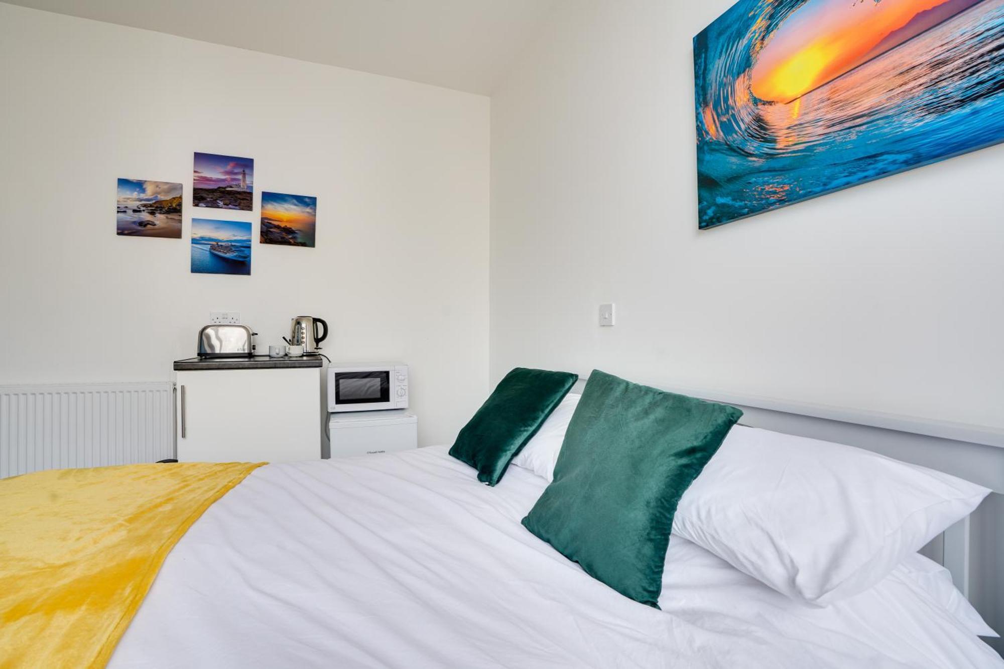 Homesly Guest Rooms, Comfortable En-Suite Guest Rooms With Free Parking And Self Check-In Бервик-апон-Твид Экстерьер фото